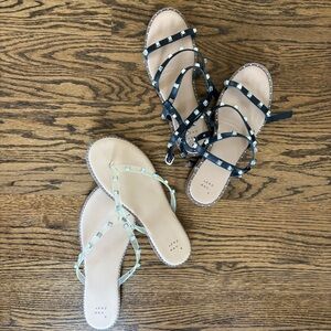 ✨SOLD✨A New Day Set of 2 Sandals (8/8.5)